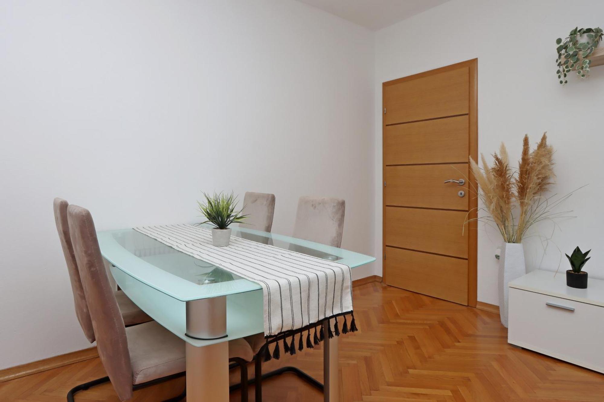 Seaside Apartments With A Swimming Pool Pag - 6412 Pag Town Habitación foto